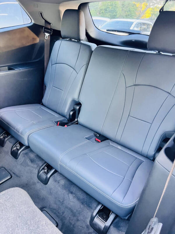 2021 Buick Enclave Essence