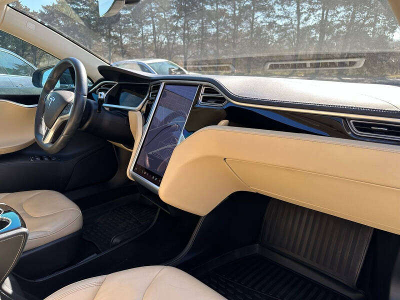 2013 Tesla Model S