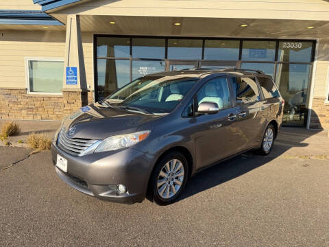 2014 Toyota Sienna Limited 7-Passenger