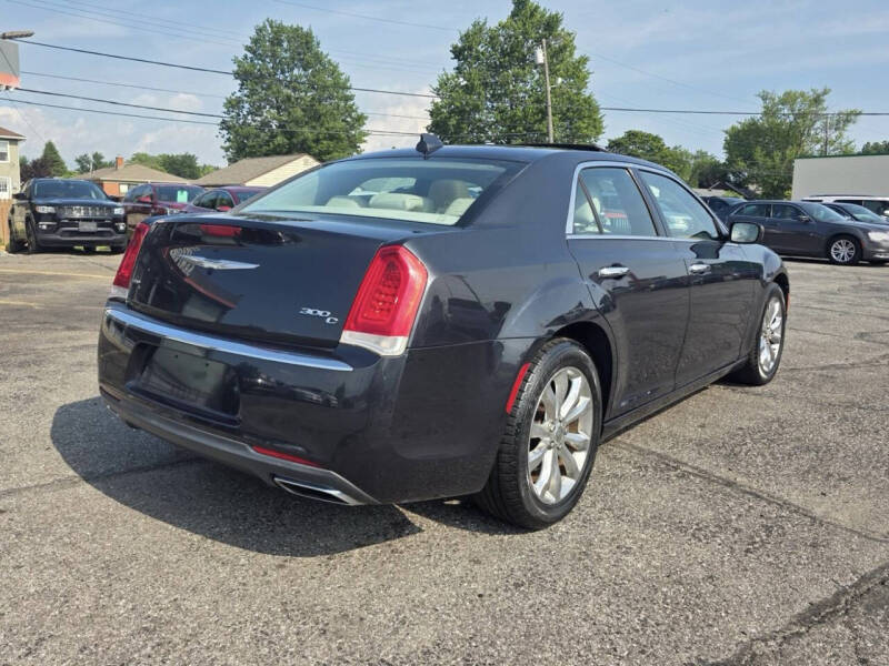 2016 Chrysler 300 C