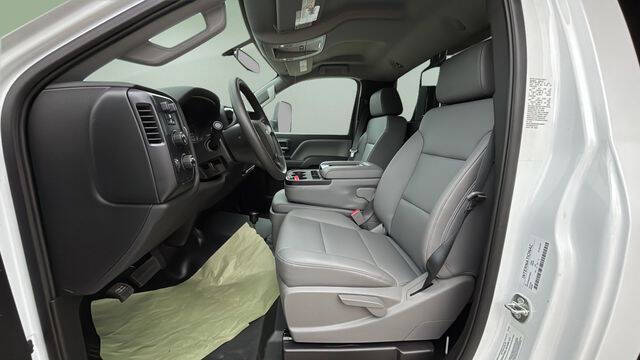 2025 Chevrolet Silverado 6500HD