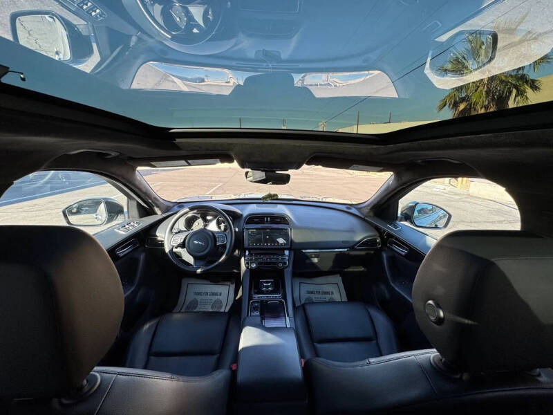 2020 Jaguar F-PACE 25t Premium