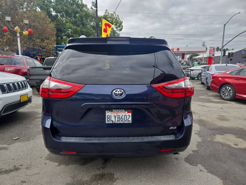2020 Toyota Sienna Limited Premium 7-Passenger