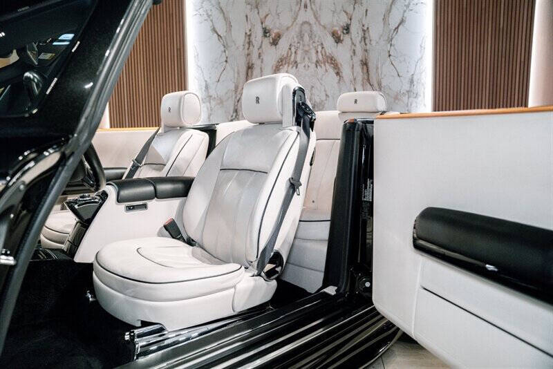 2015 Rolls-Royce Phantom Drophead Coupe