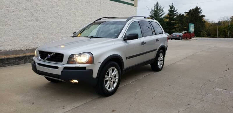 2004 Volvo XC90 for sale at Auto Choice in Belton MO