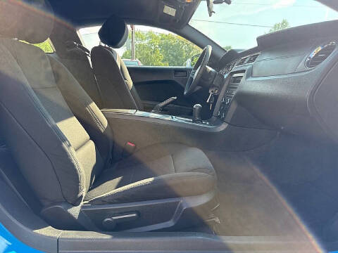 2012 Ford Mustang V6