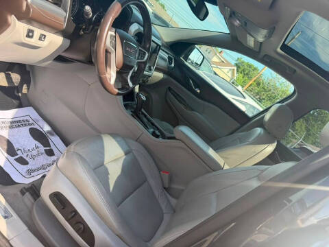 2017 GMC Acadia SLT-2