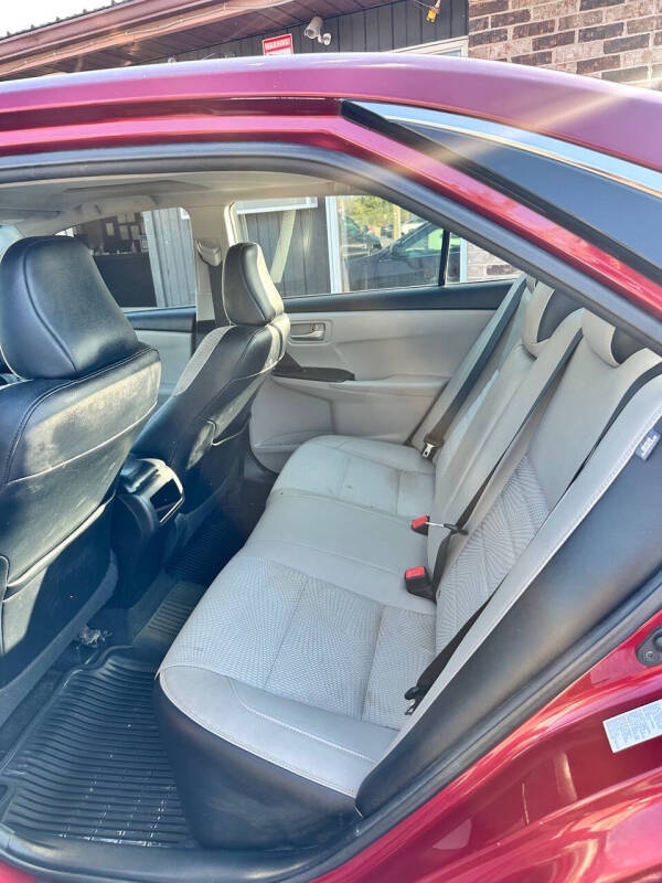 2017 Toyota Camry LE