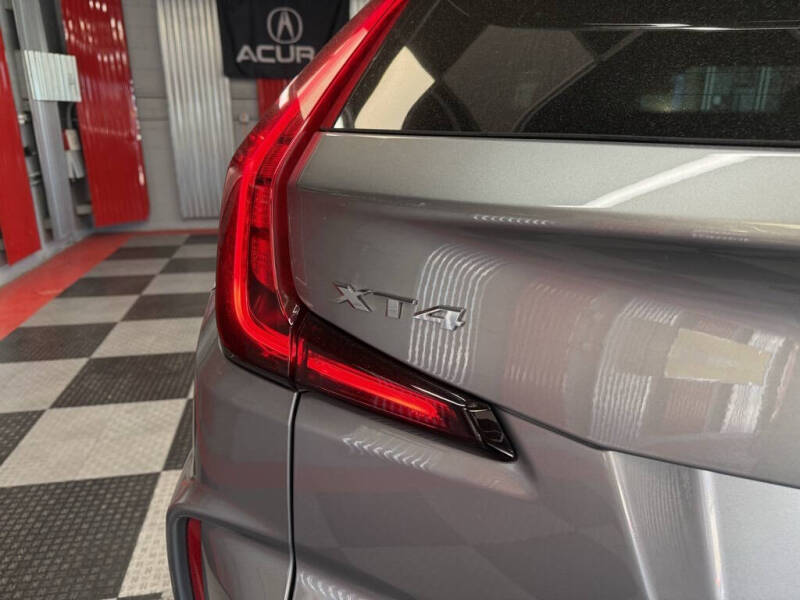 2024 Cadillac XT4 Luxury