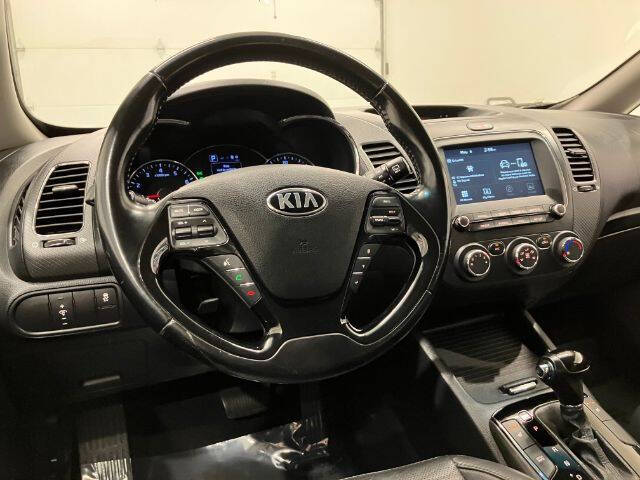 2017 Kia Forte5 EX
