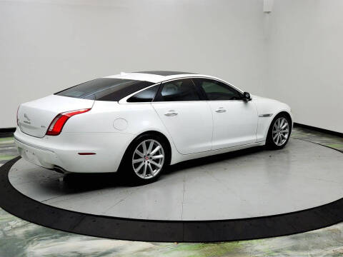 2015 Jaguar XJ