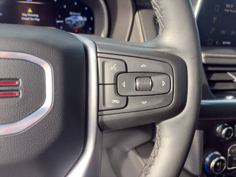 2024 GMC Yukon XL SLT