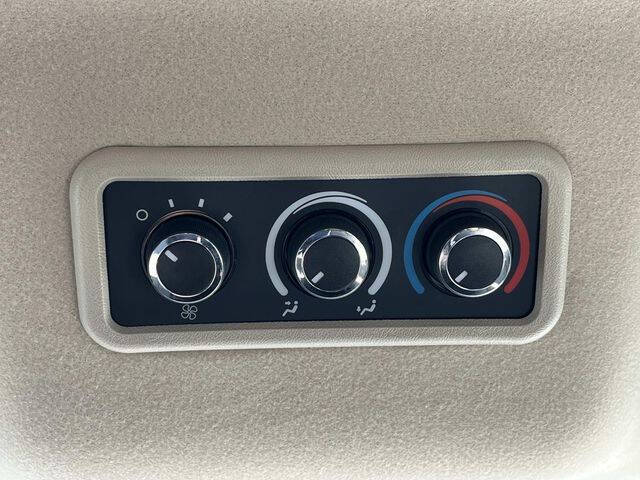 2024 Chevrolet Express LT 3500