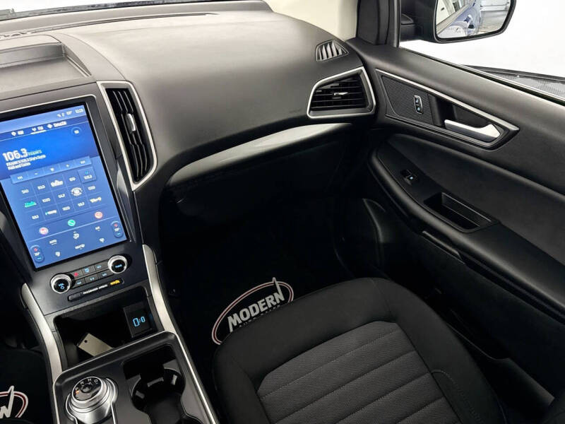 2023 Ford Edge SE