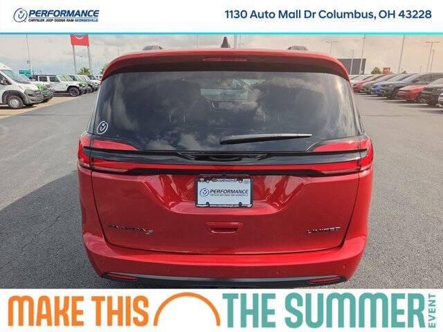 2027 Chrysler Pacifica Limited
