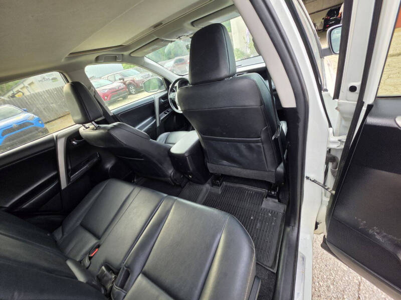 2017 Toyota RAV4 Platinum