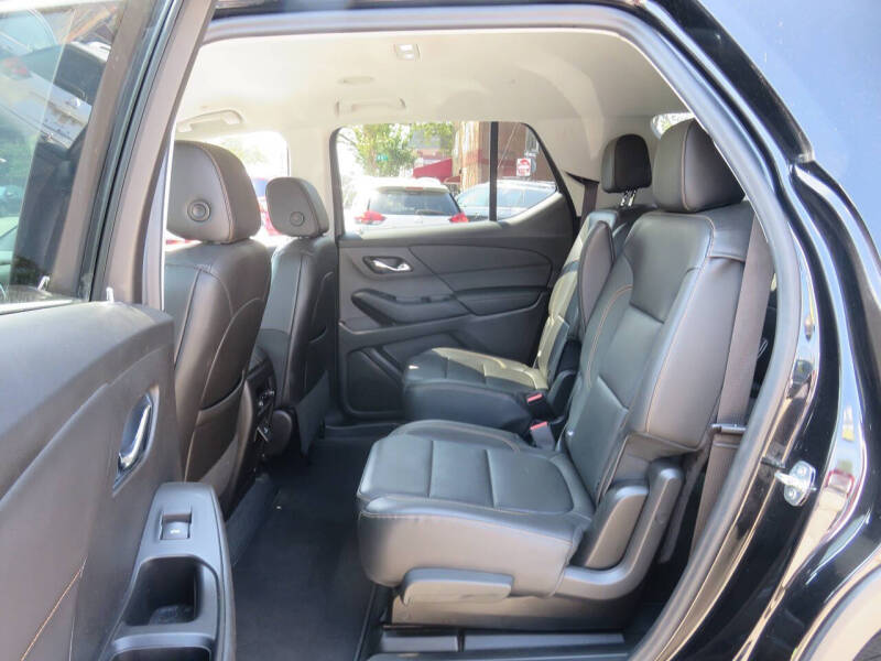 2021 Chevrolet Traverse LT Leather