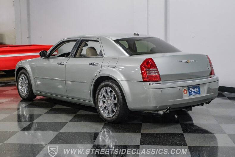 2005 Chrysler 300 C