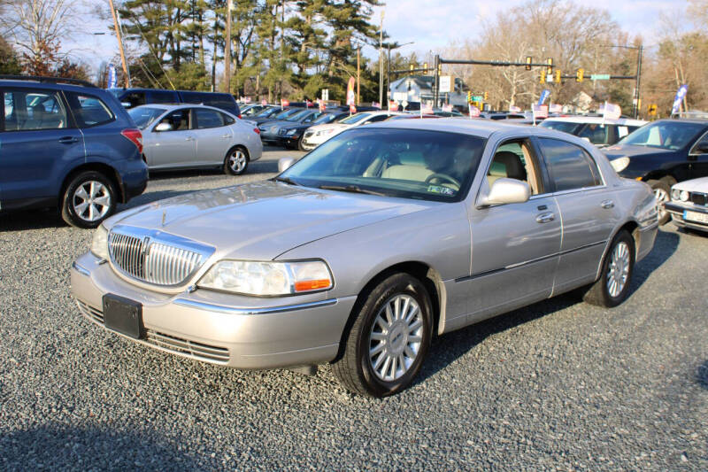 2005 Lincoln Town Car Signature