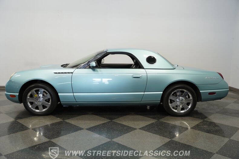 2002 Ford Thunderbird Deluxe