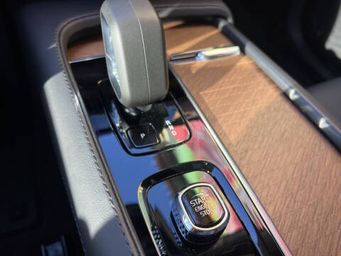 2024 Volvo XC90 B6 Plus Bright Theme 6P