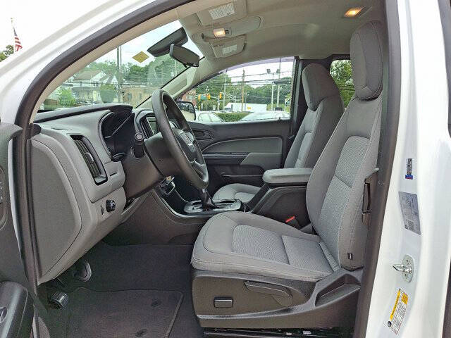 2022 GMC Canyon Elevation Standard