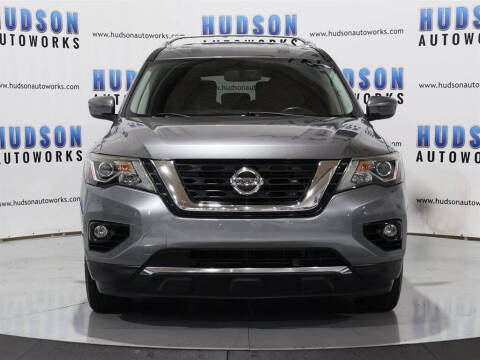 2020 Nissan Pathfinder SV