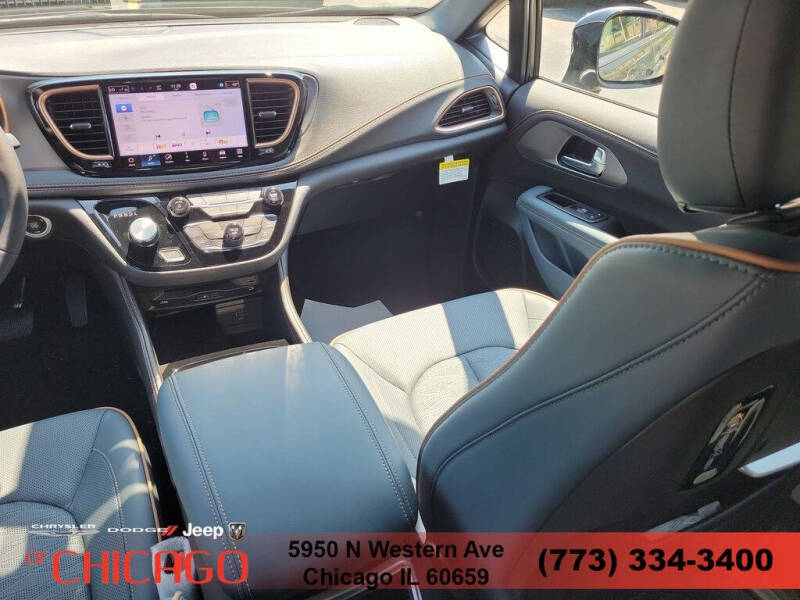 2027 Chrysler Pacifica Pinnacle