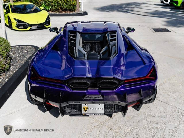 2024 Lamborghini Revuelto