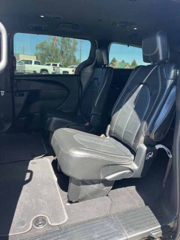 2020 Chrysler Pacifica Touring L