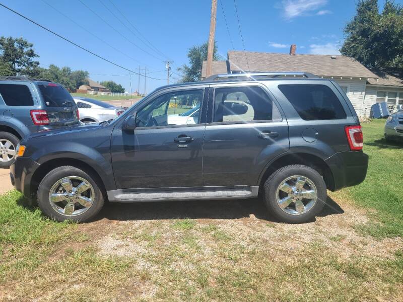 2009 Ford Escape for sale at GILLIAM AUTO SALES in Guthrie OK