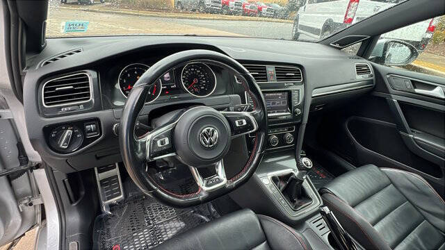 2015 Volkswagen Golf GTI SE