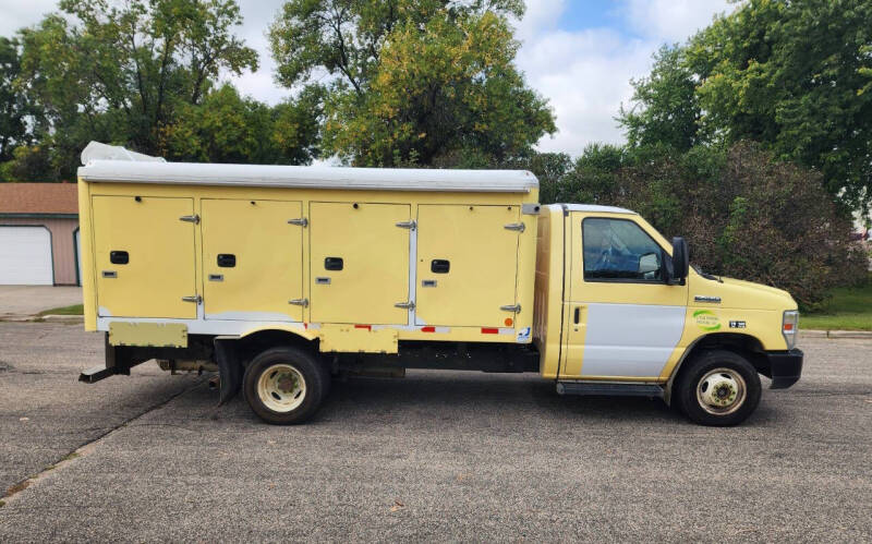 2018 Ford E-Series E-450 SD