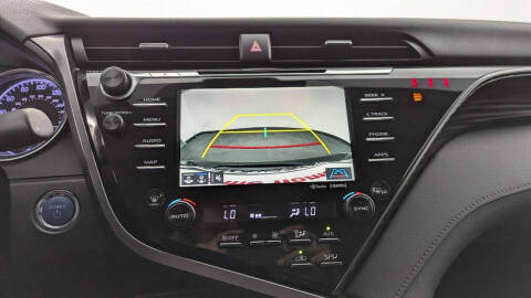 2020 Toyota Camry Hybrid XLE