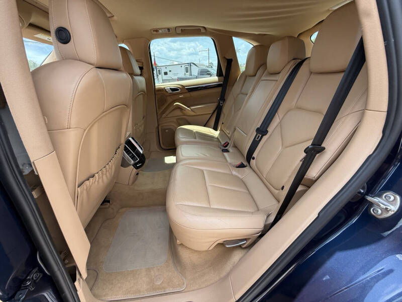 2011 Porsche Cayenne S