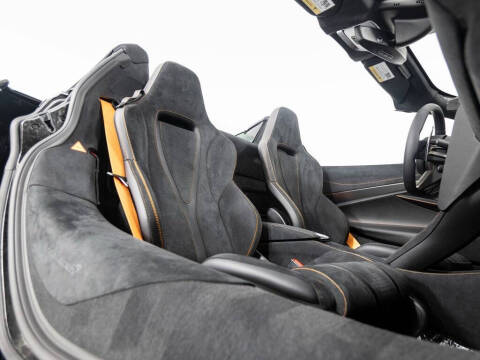 2025 McLaren 750S Spider