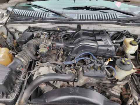 2005 Ford Explorer XLS