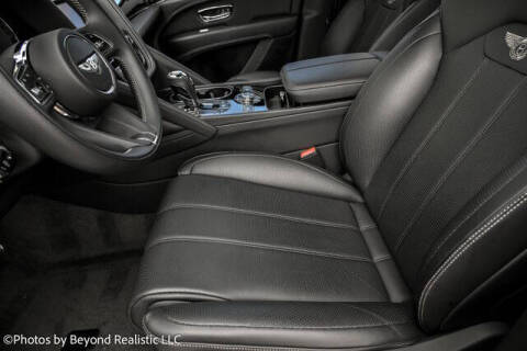 2024 Bentley Bentayga Hybrid