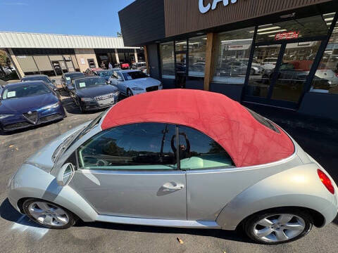 2009 Volkswagen New Beetle Convertible Blush Edition