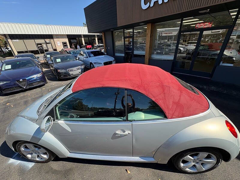2009 Volkswagen New Beetle Convertible Blush Edition