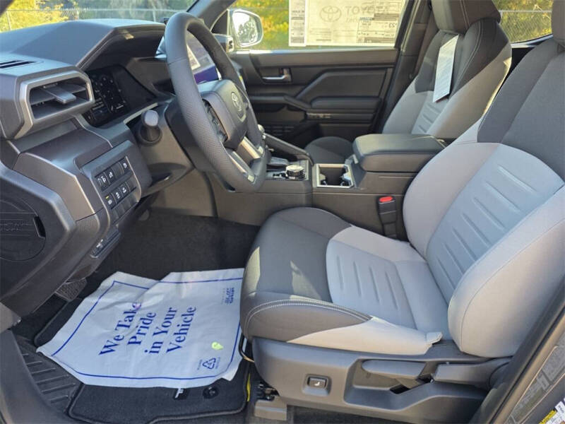 2025 Toyota Tacoma TRD Off-Road HV