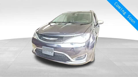 2020 Chrysler Pacifica for sale at INDY AUTO MAN in Indianapolis IN