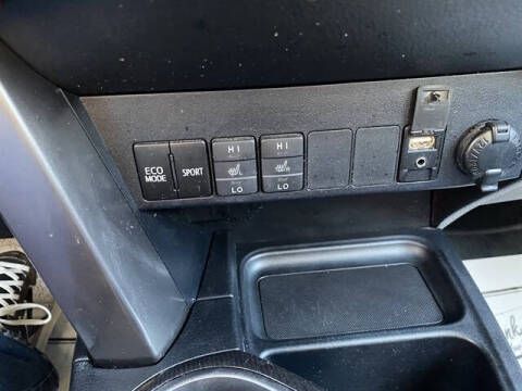 2017 Toyota RAV4 SE