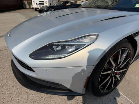 2018 Aston Martin DB11 V12