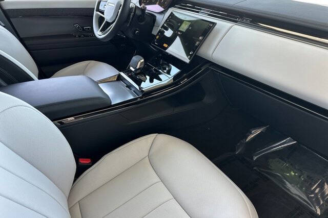 2025 Land Rover Range Rover Sport P400 Dynamic SE