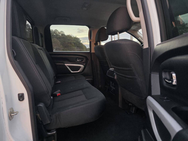 2018 Nissan Titan XD SV