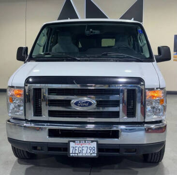 2014 Ford E-Series E-350 SD XLT