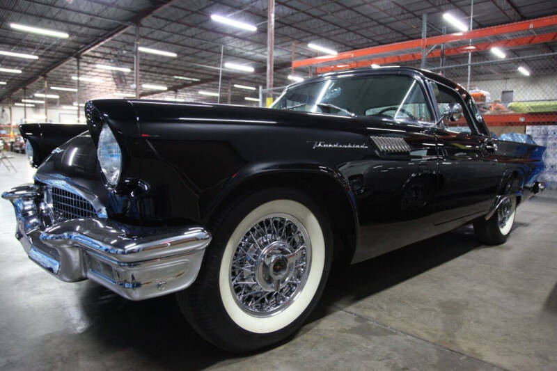 1957 Ford Thunderbird