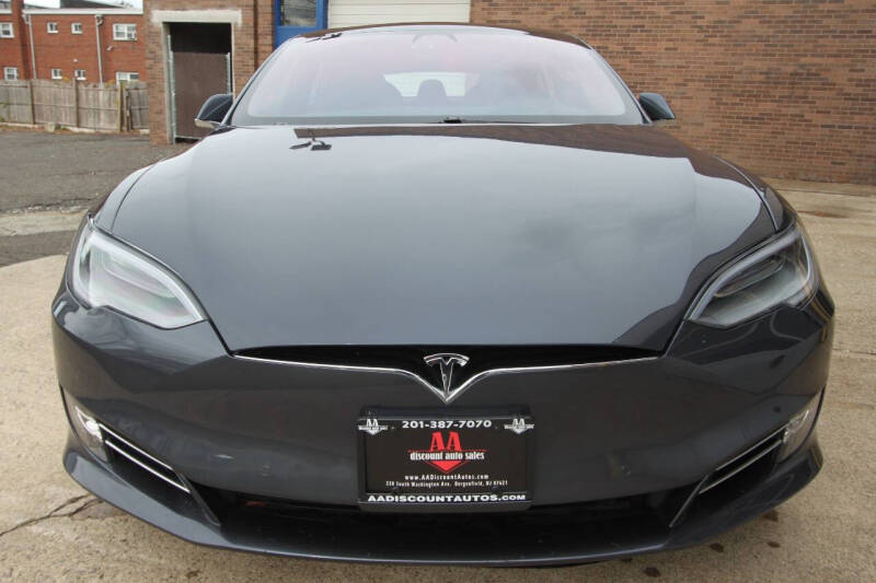 2020 Tesla Model S Performance photo 12