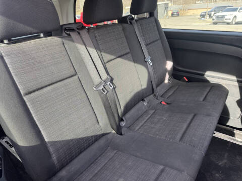 2018 Mercedes-Benz Metris Worker Passenger